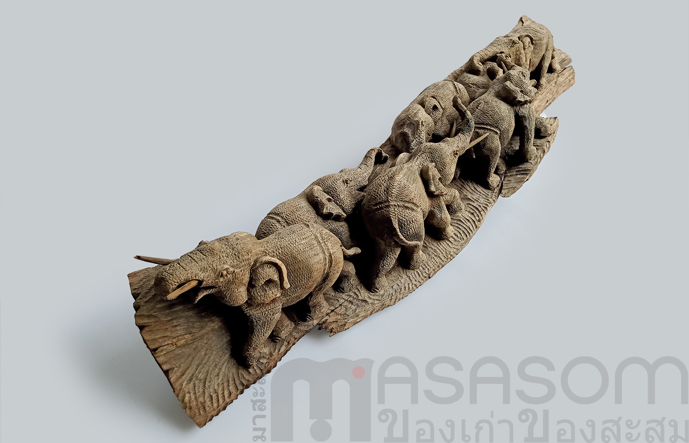 ช้างไม้สักแกะสลักโขลง 7 ตัว