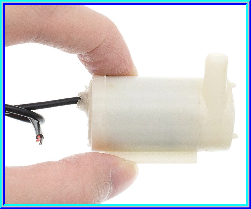 1x ปั๊มน้ำขนาดเล็ก 3-5 Vdc 80-100 L/H สีขาว แนวแกนนอน