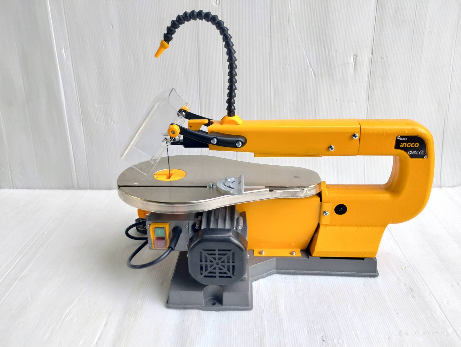 INGCO แท่นเลื่อยฉลุ 220 โวลต์ รุ่น SS852
