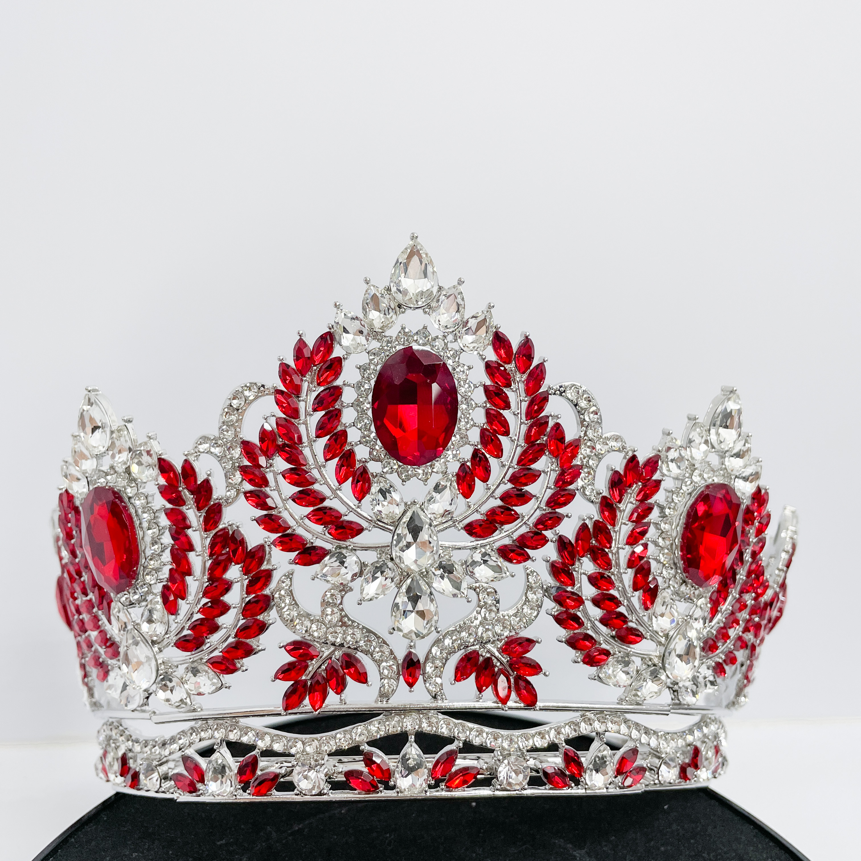 (พร้อมส่ง) มงกุฏ 089 สีแดง มงกุฎนางงาม มงกุฎเพชร มงกุฎประกวด สินค้าพร้อมส่ง ไม่ต้องรอนาน งานพรีเมี่ยม