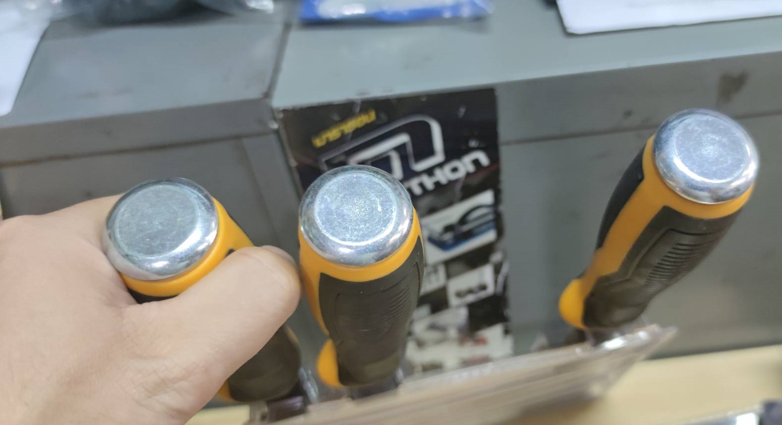 ชุดสิ่ว 3 ชิ้น DWHT0-16148 ขนาด 18,25,32 mm. DEWALT