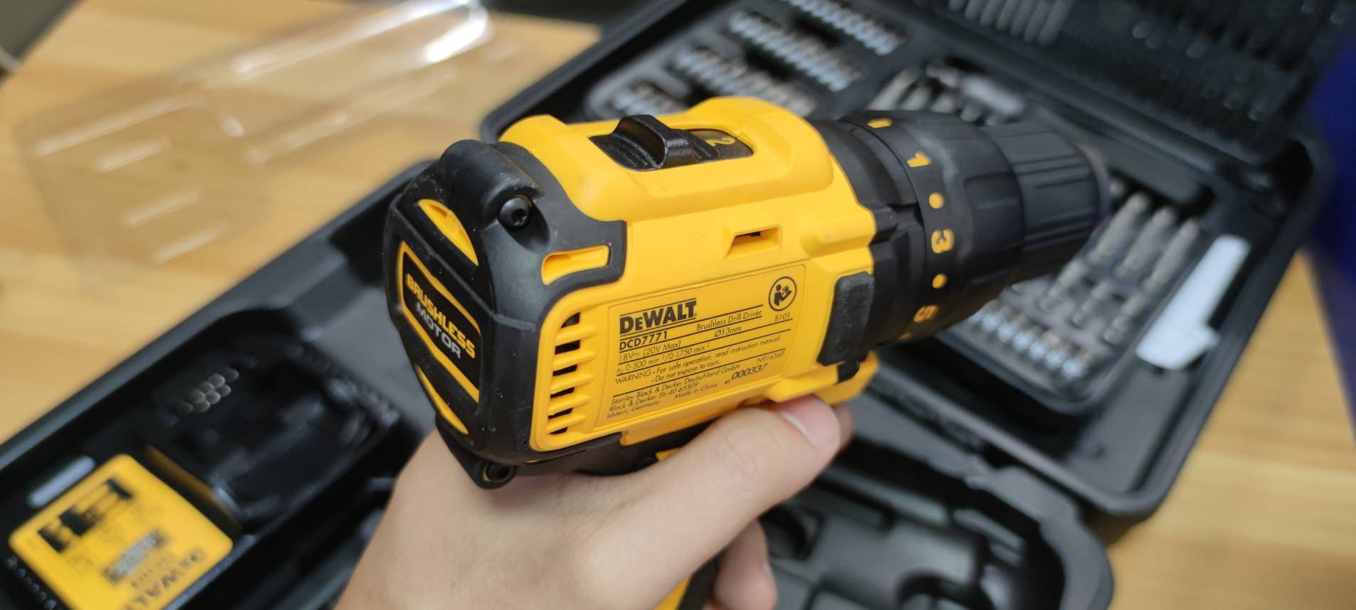 สว่านไขควงไร้สาย20V DCD7771D2A DEWALT