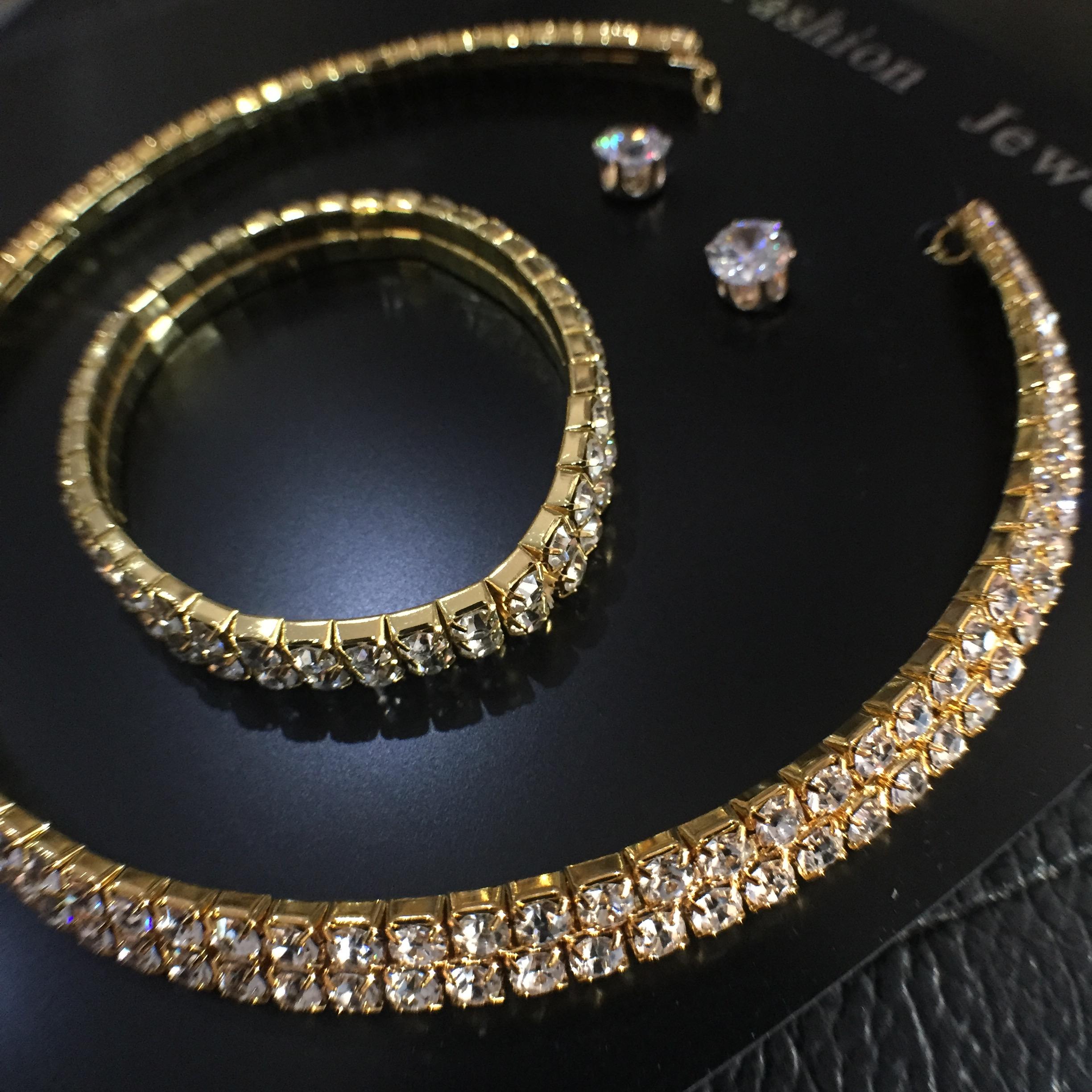 (พร้อมส่ง) สร้อยคอเพชร+ต่างหู 150 (เข็ม) สีทอง 2 ชั้น