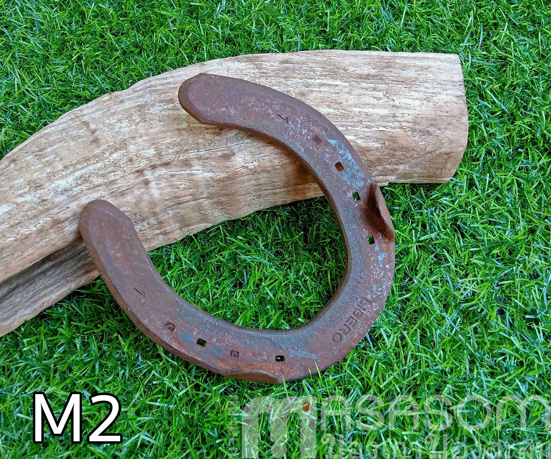 เกือกม้าเก่า วัตถุมงคลนำโชค