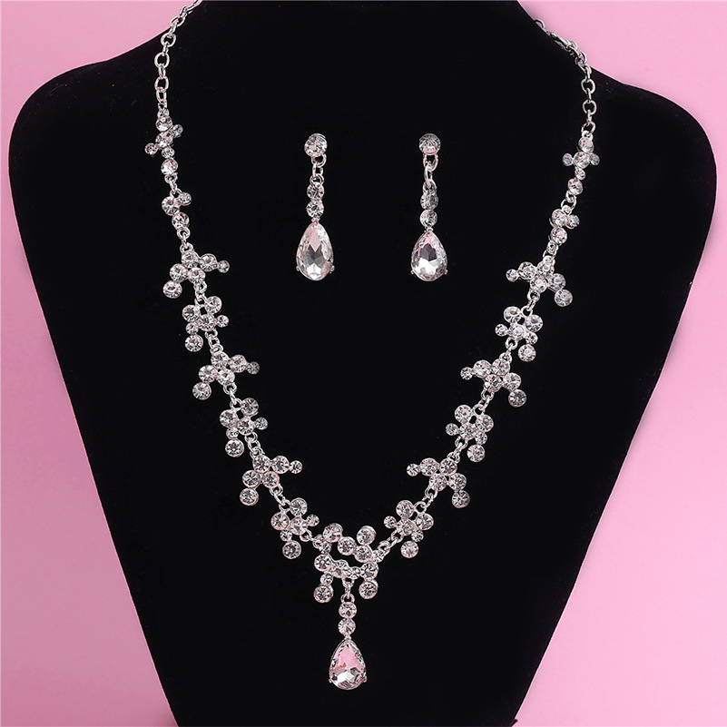 SET009 เครื่องประดับ 3 ชิ้น มงกุฎ สร้อยคอ ต่างหู จัดเซทสวยงาม สินค้าพร้อมส่งจากไทย