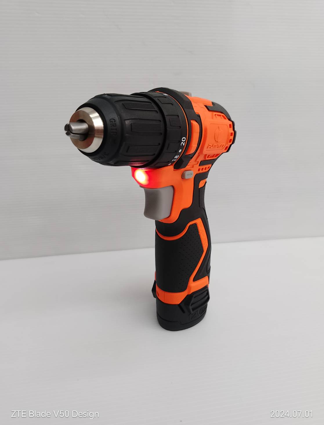 สว่านแบตไร้สาย12v รุ่น J-10DCB-202K PUMPKIN 50209