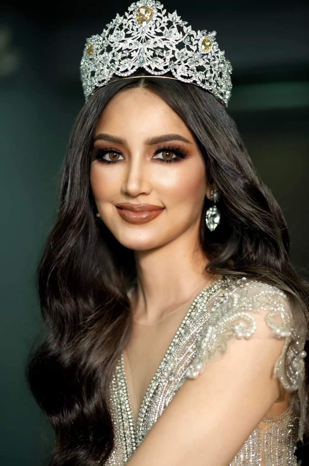 (พร้อมส่ง) เทียร่า 315 มงกุฎ Miss Universe 2019 ใหม่ล่าสุด ”Power of Unity“ จาก Mouawad มงกุฎนางงามจักรวาล ครึ่งวงกลม ประดับเพชร มงกุฎประกวด
