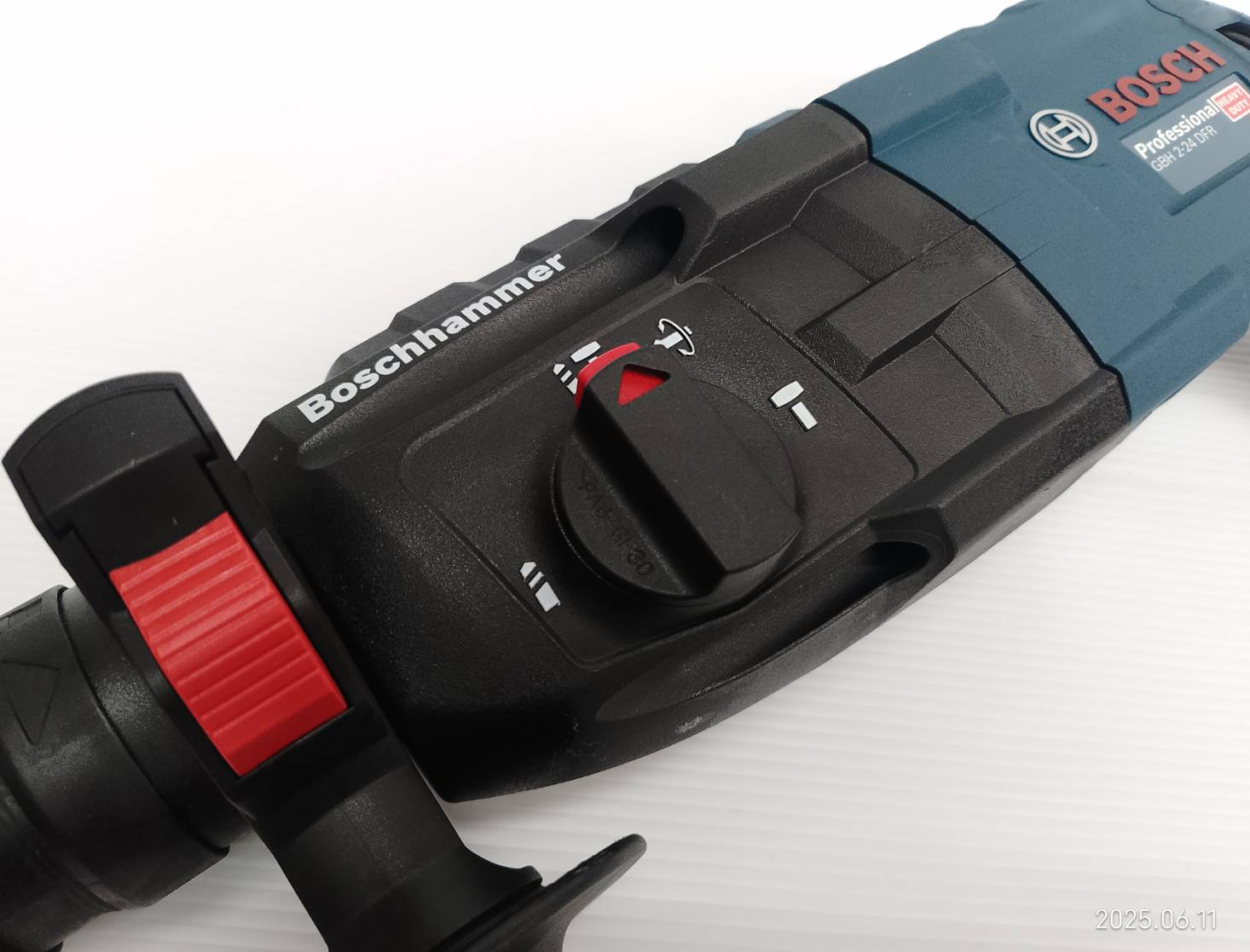 สว่านโรตารี่3ระบบ GBH2-24DFR BOSCH