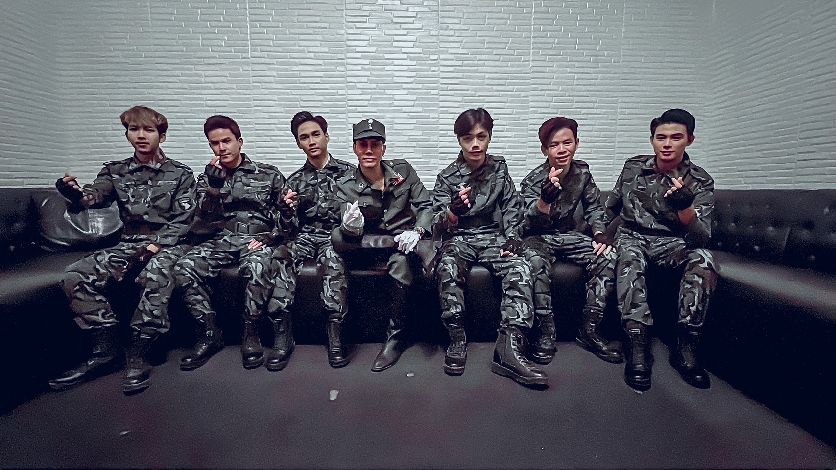 ชุดทหารบกลายพรางชาย /ุ ชุดอาชีพ / ชุดอาชีพในฝัน