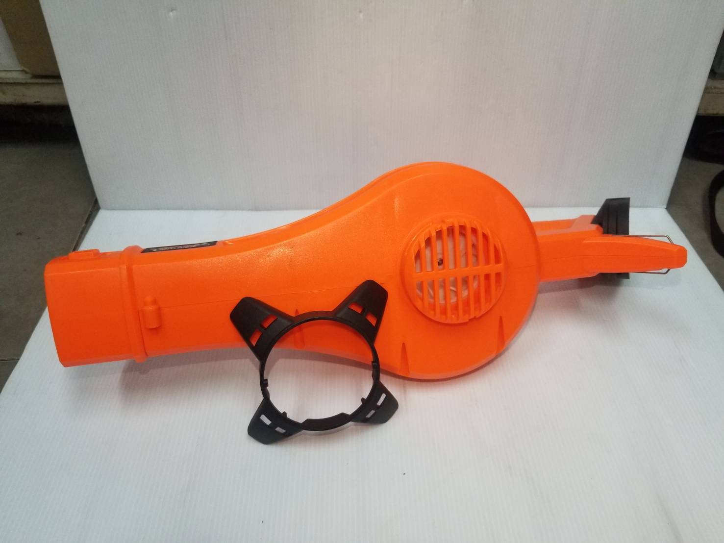 เครื่องเป่าลมใบไม้ไร้สาย (เครื่องเปล่า) 20V รุ่น INF-28LF PUMPKIN #50334