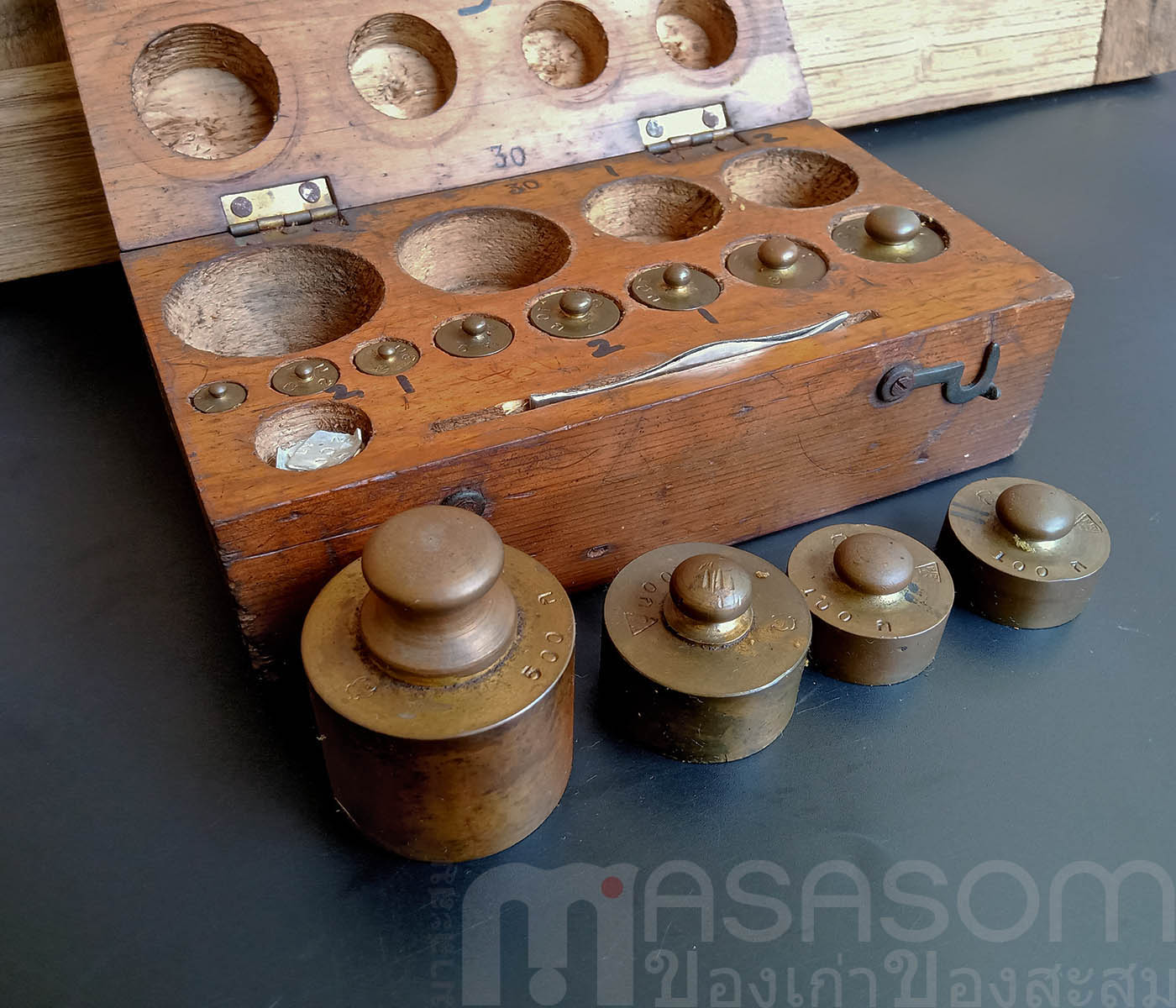 ลูกตุ้มตาชั่งของเก่าครบชุด