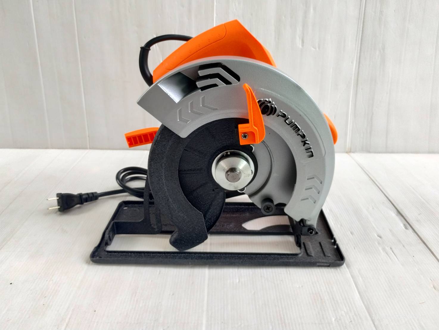 เครื่องเลื่อยวงเดือน7″ J-C5812 PUMPKIN 50146
