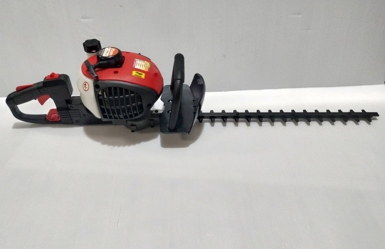 Kanto เครื่องตัดแต่งกิ่งไม้ / เครื่องตัดแต่งพุ่มไม้ ใบมีดคู่ 22 นิ้ว รุ่น KT-TRIM-22