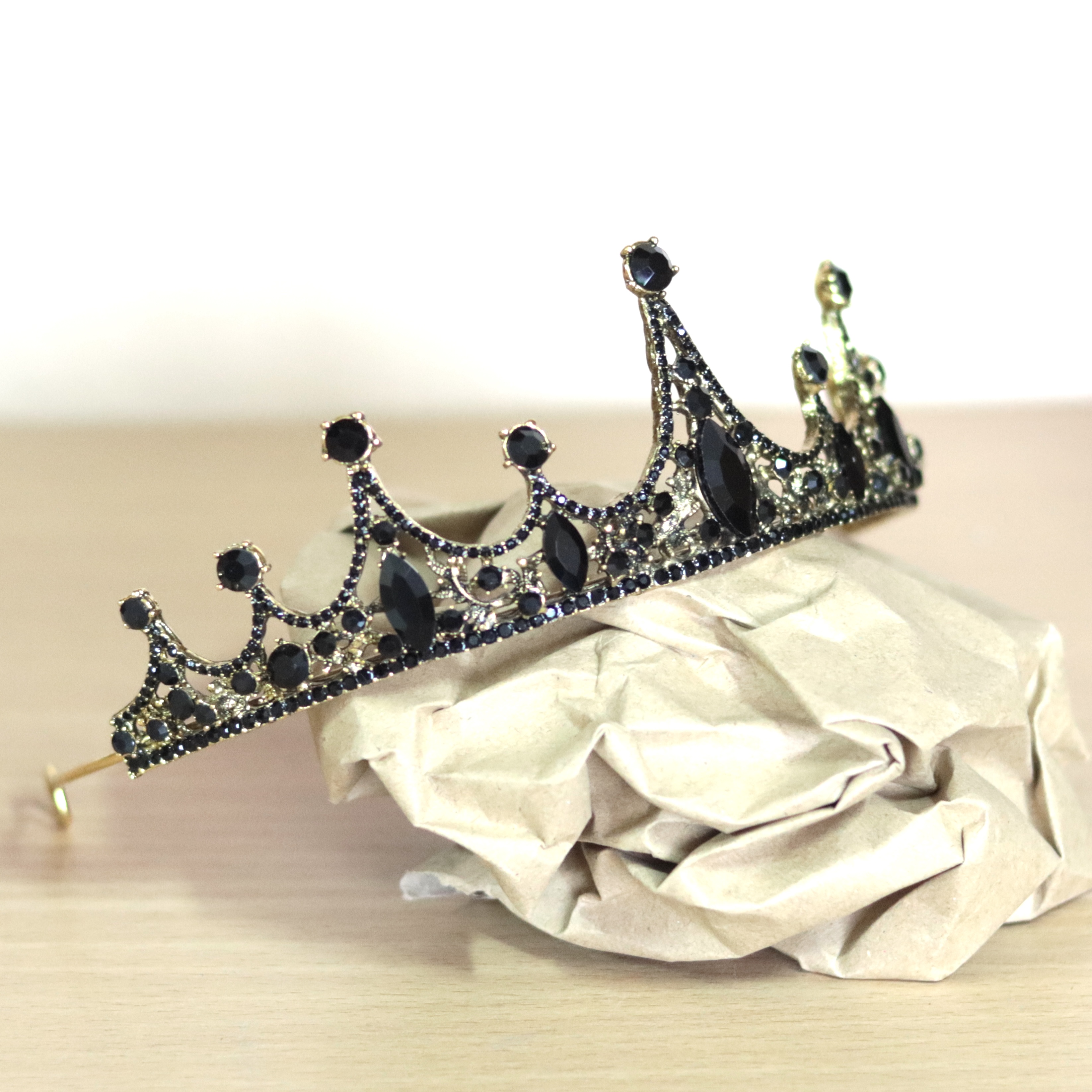 (พร้อมส่ง) มงกุฎสีดำ 308 งานสวย ปราณีต QCเพชรทุกเม็ด สินค้าพร้อมส่งจากไทย