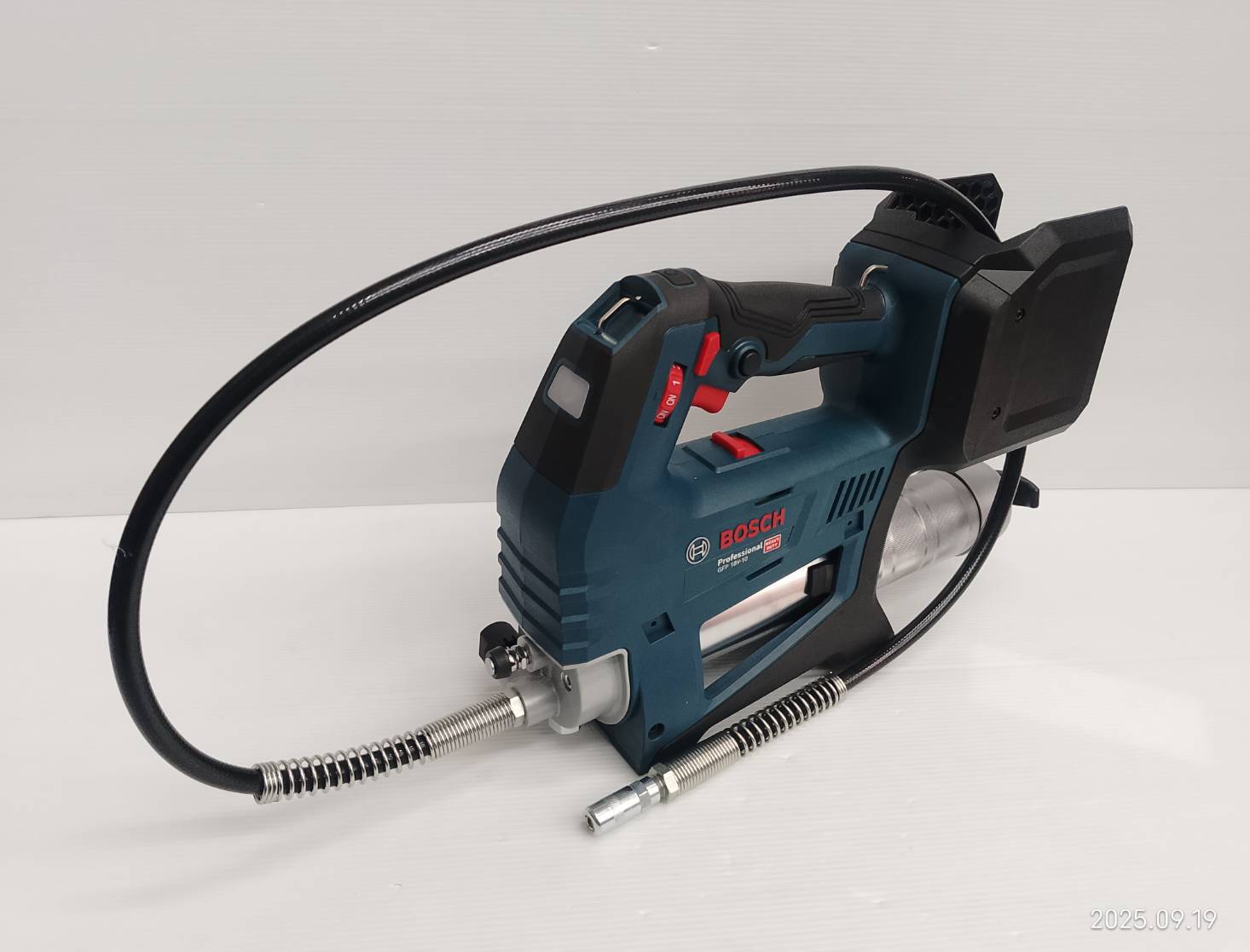 เครื่องอัดจาระบี18V GFP18V-10 BOSCH