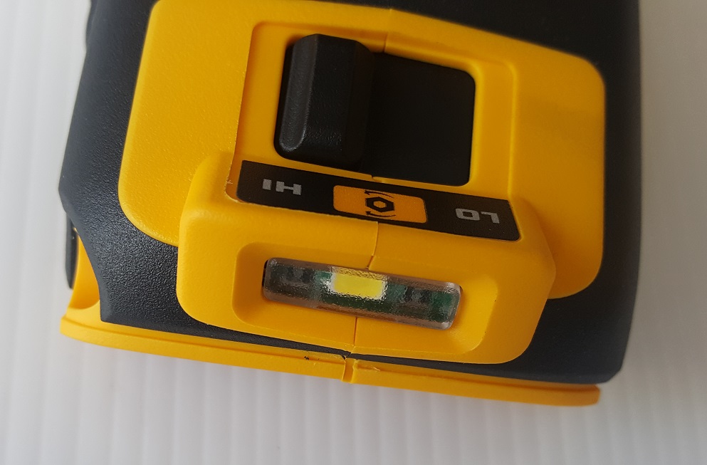 บล๊อก1/2ไร้สาย18V DCF894N DEWALT