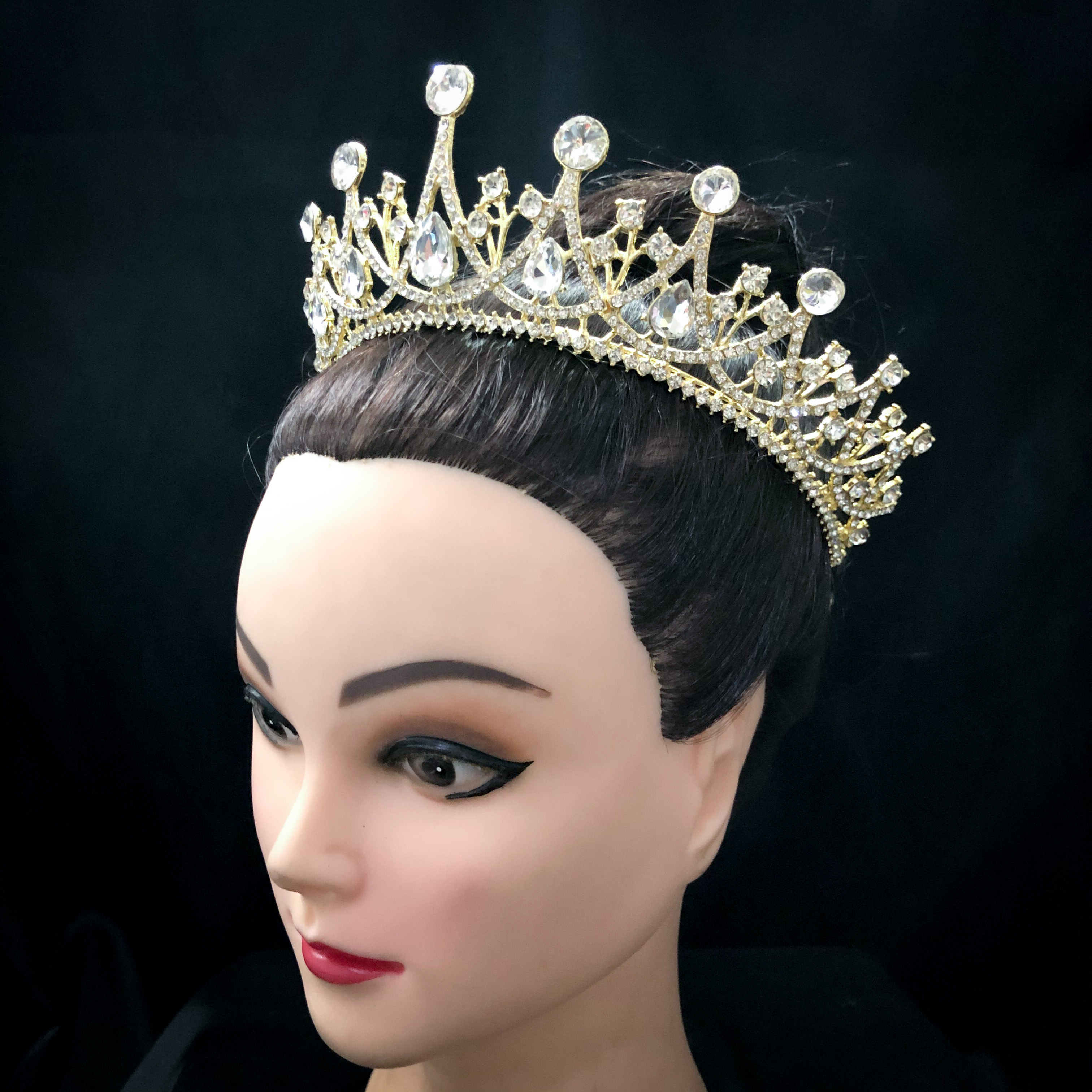 (พร้อมส่ง) เทียร่า 252 สีขาว