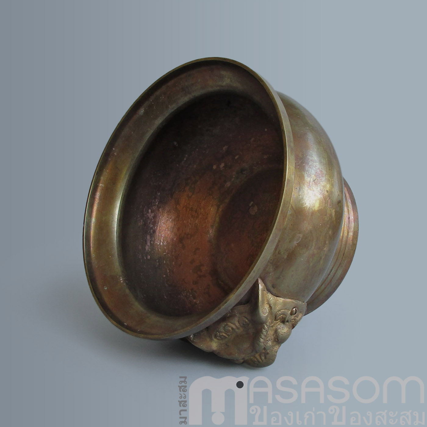 กระถางธูปทองเหลืองของเก่า