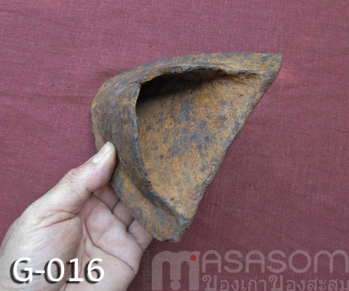 ผานไถโบราณอายุกว่าร้อยปี