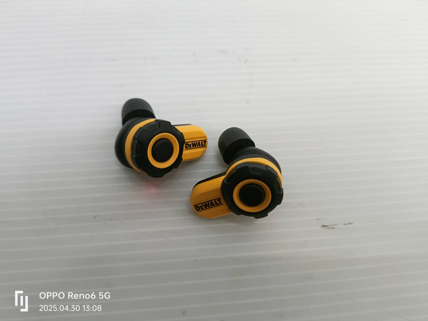 DEWALT หูฟัง Jobsite PRO-X2 Bluetooth 5.0 DXMA1902097E