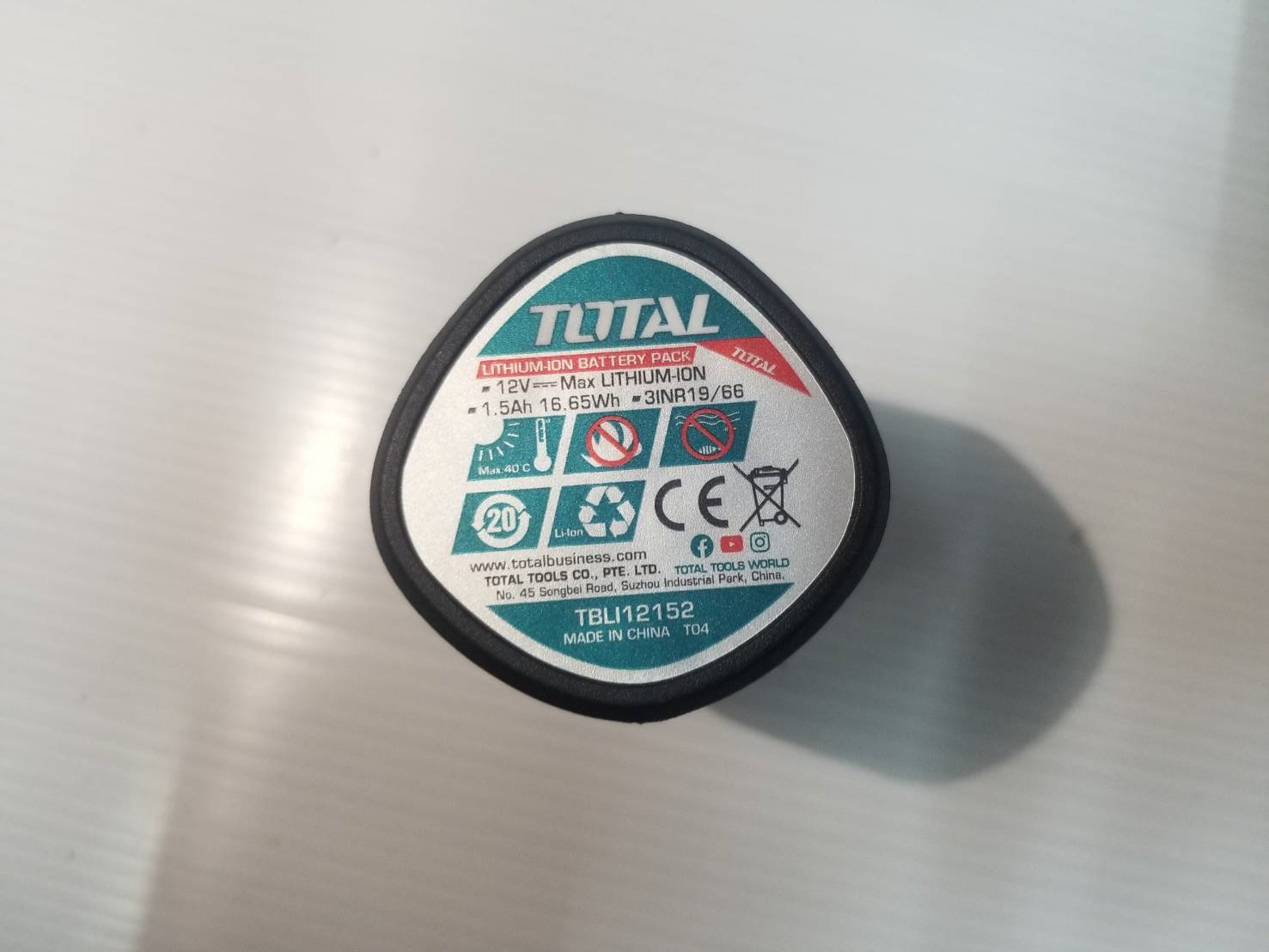 ปั้มลมมินิ12V TACLI12011 TOTAL ครบชุดพร้อมแบต พร้อมที่ชาร์จ