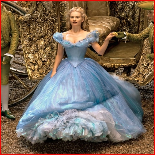 ชุดเจ้าหญิงซินเดอเรลล่า @ Movie 2015