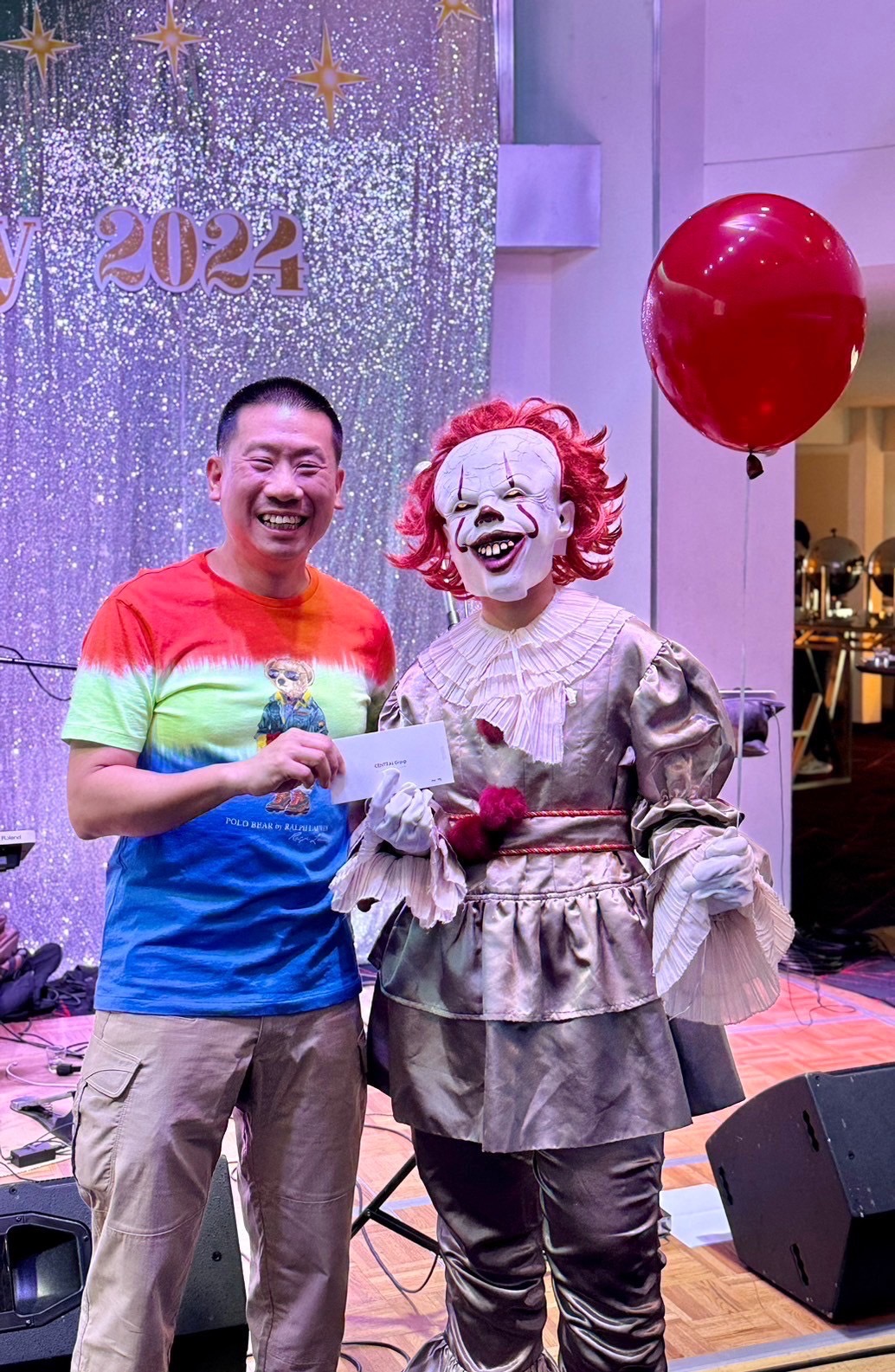 ชุดตัวตลกผี