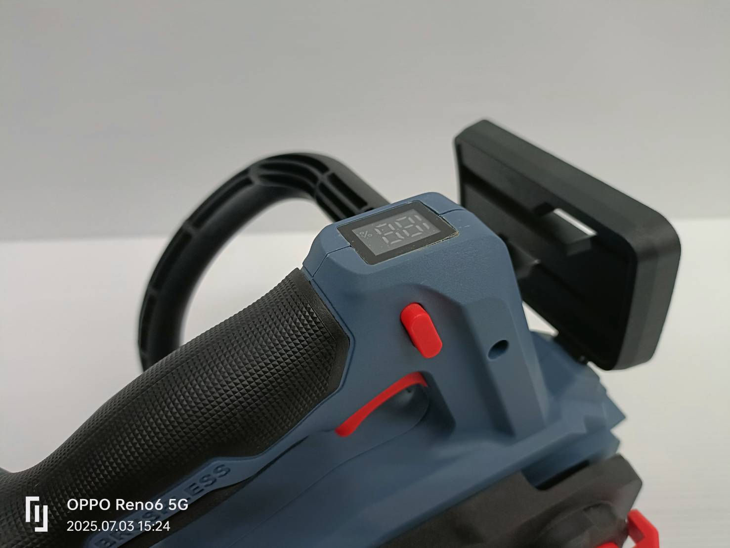 MASARU เลื่อยไฟฟ้าไร้สาย 11.5 นิ้ว 20V รุ่น SCS-420 เลื่อยตัดไม้แบตเตอรี่ ตัดไม้ขนาดใหญ่ เลื่อยโซ่ไร้สาย