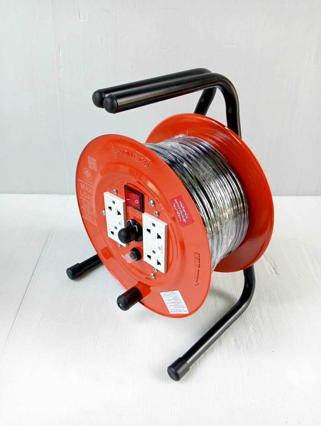 ล้อเก็บสายไฟ20เมตร 1.5sq.mm. SUNTECH SA1520