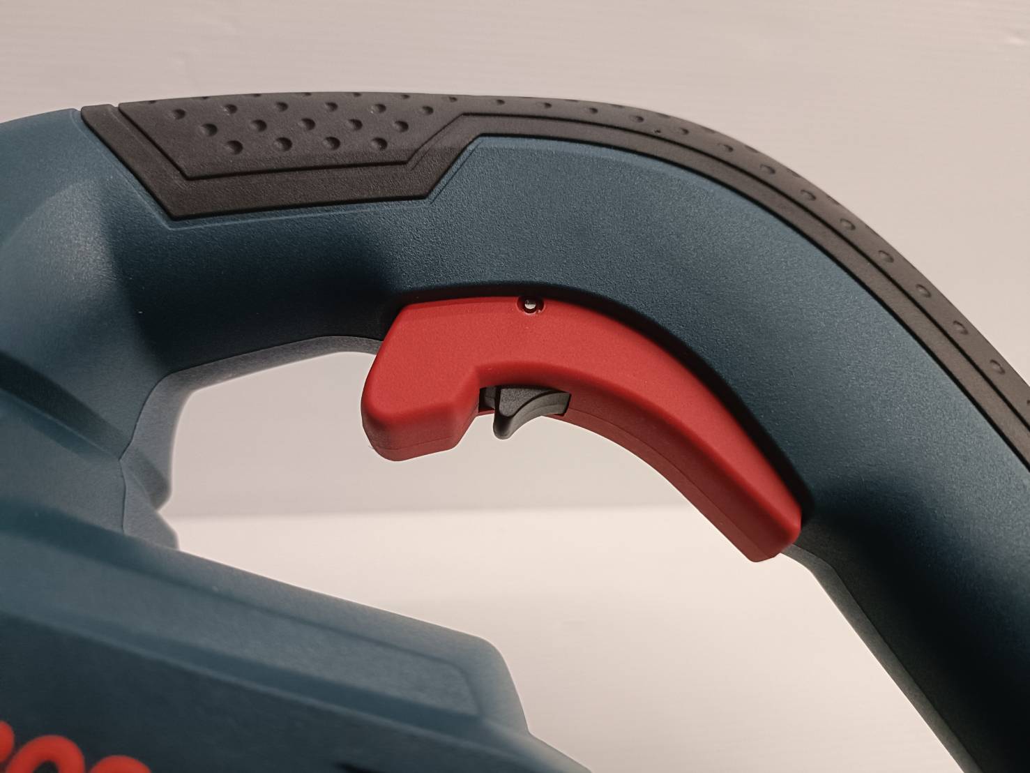 เชเบอร์ไร้สาย GSA18V-32 BOSCH SOLO