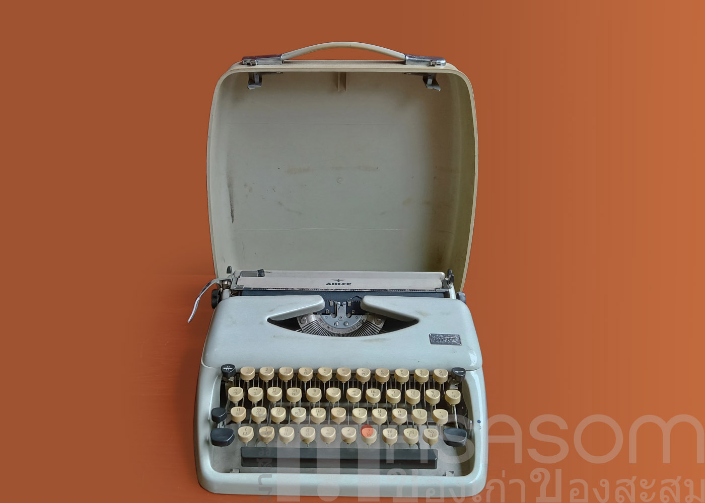 พิมพ์ดีดวินเทจ Adler Tippa