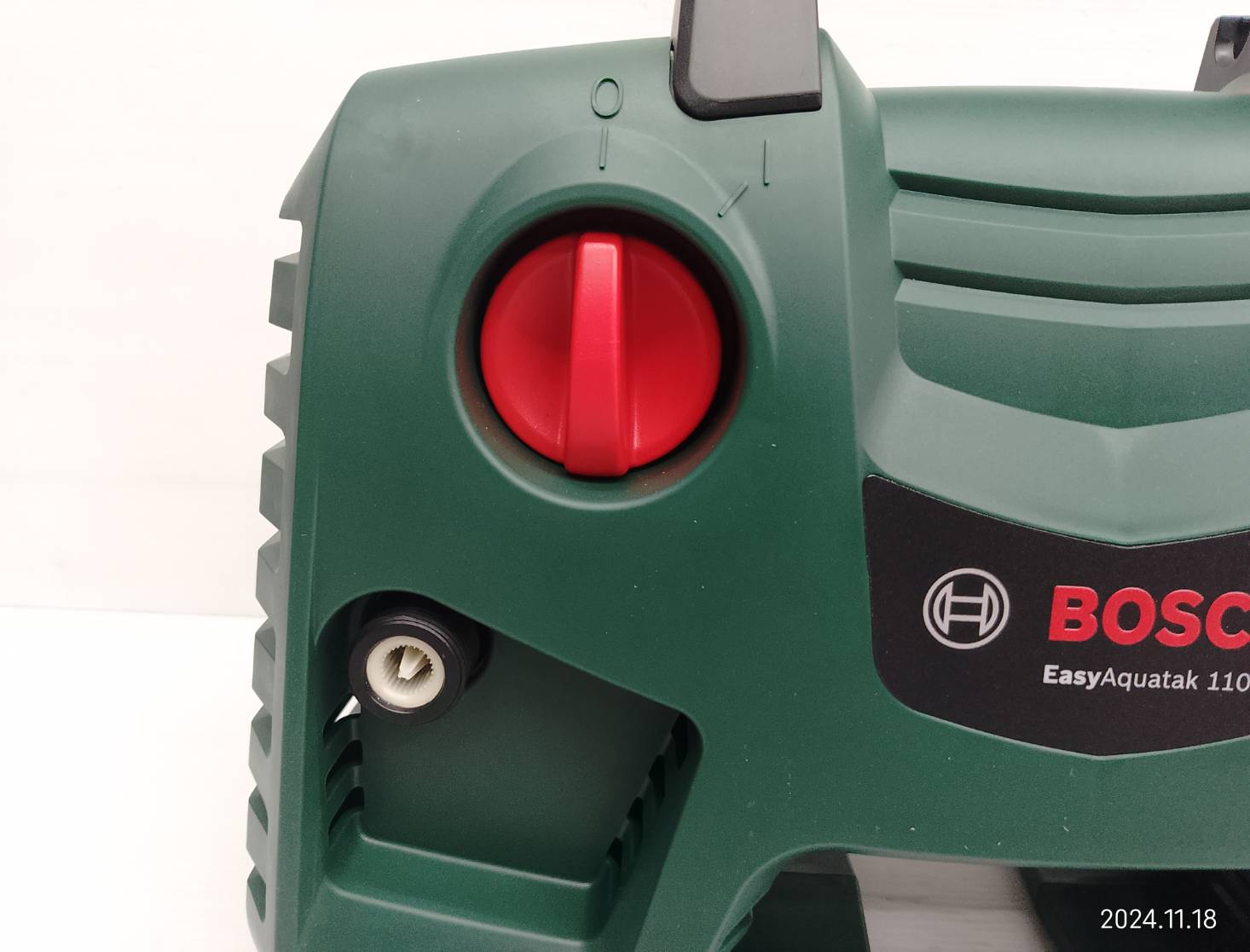 เครื่องฉีดน้ำแรงดันสูง EASYAQUATAK110 BOSCH