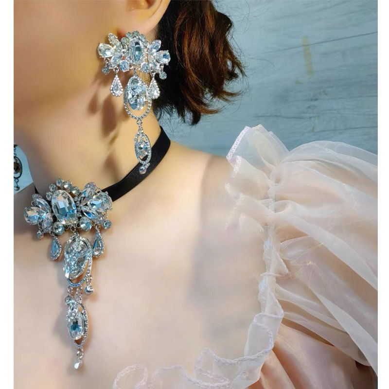 (พร้อมส่ง) สร้อยคอเพชร+ต่างหูแบบเข็ม 016 สไตล์วินเทจ ใส่ออกงาน สวยหรูดูแพง เพชรเม็ดใหญ่มาก