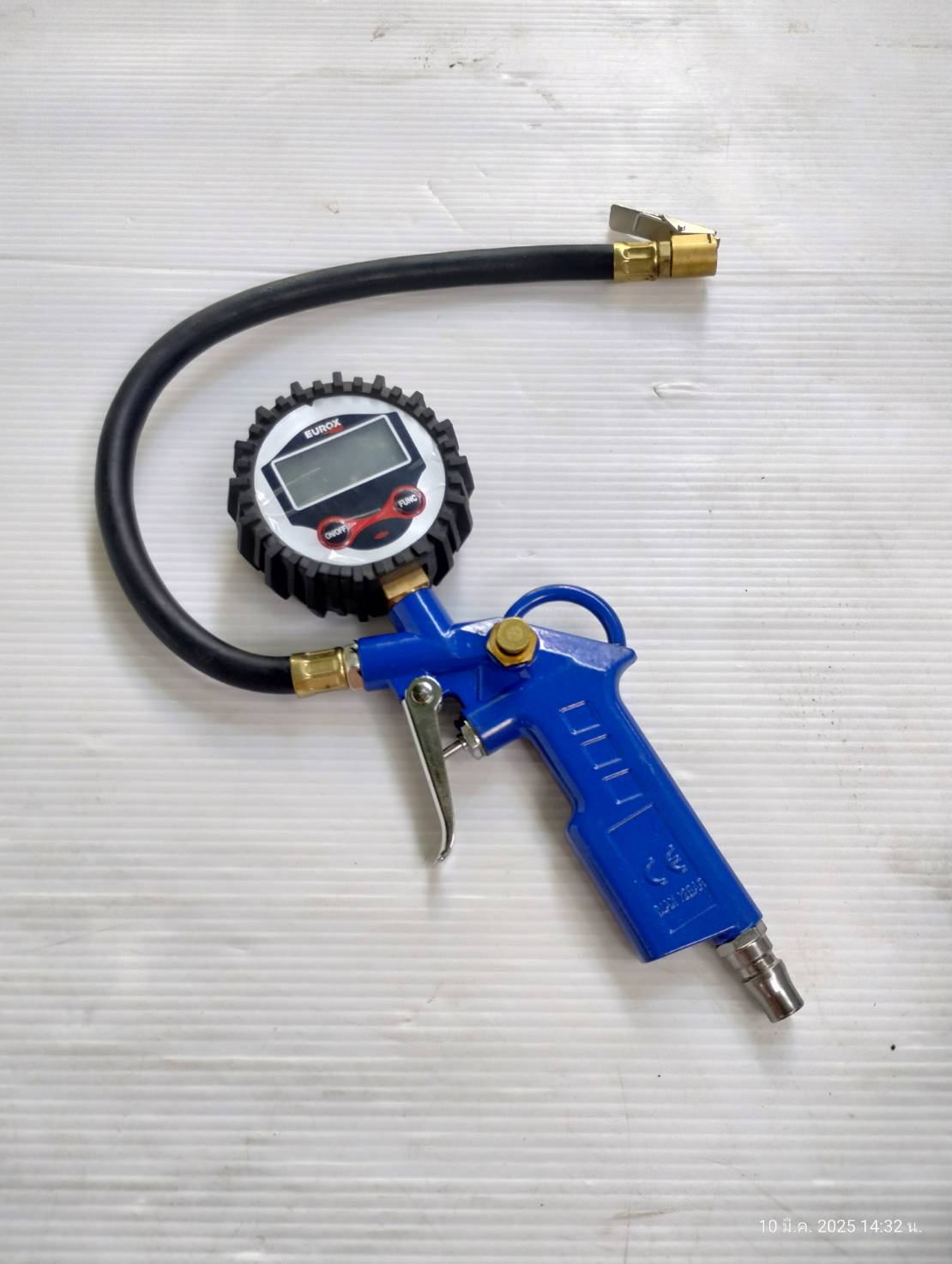 EUROX ปืนเติมลมยาง ความยาวสายเติมลม: 12 นิ้ว