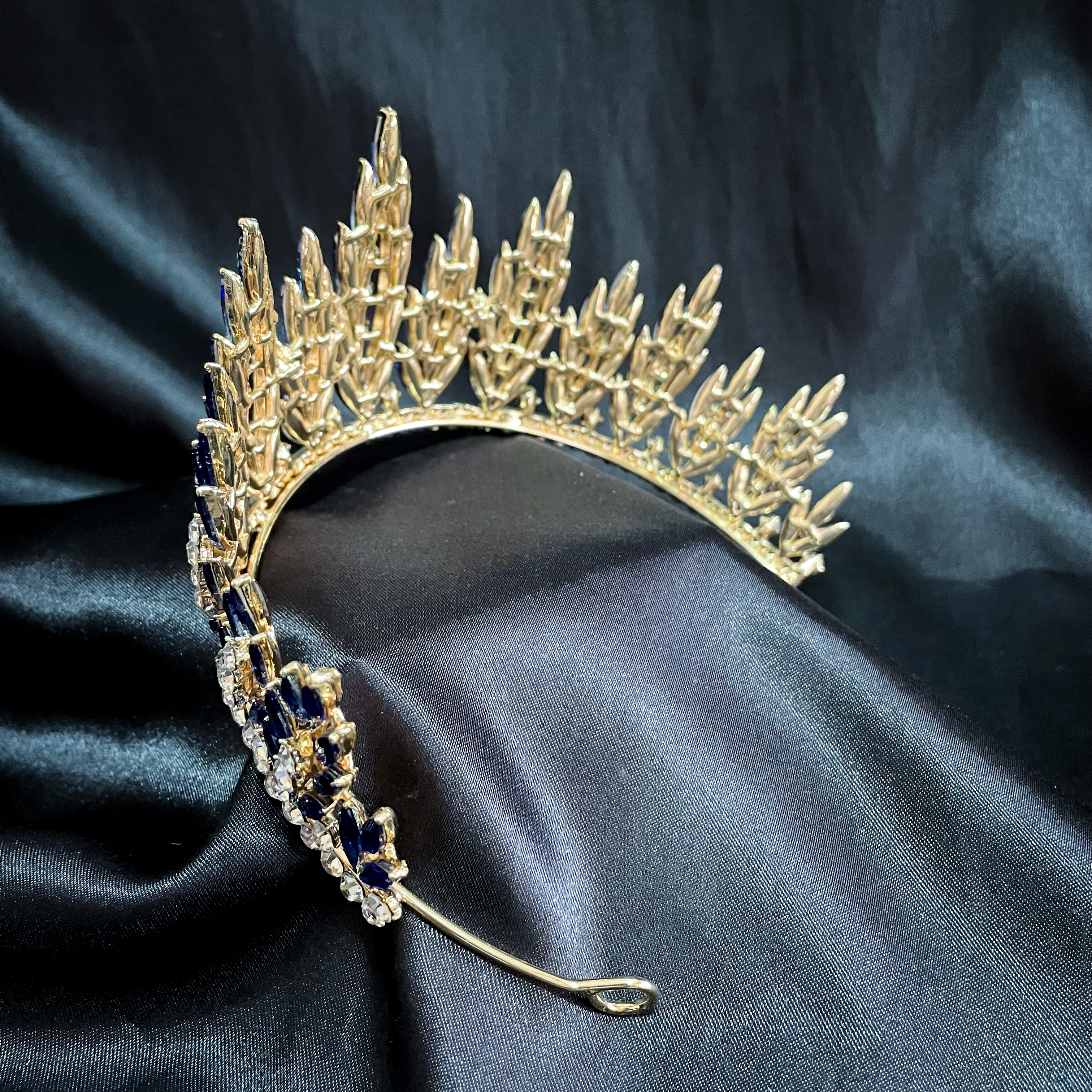 (พร้อมส่ง) เทียร่า 320 สีน้ำเงิน มงกุฎนางงาม มงกุฎเจ้าหญิง งานสวย ปราณีต QCเพชรทุกเม็ด สินค้าพร้อมส่งจากไทย