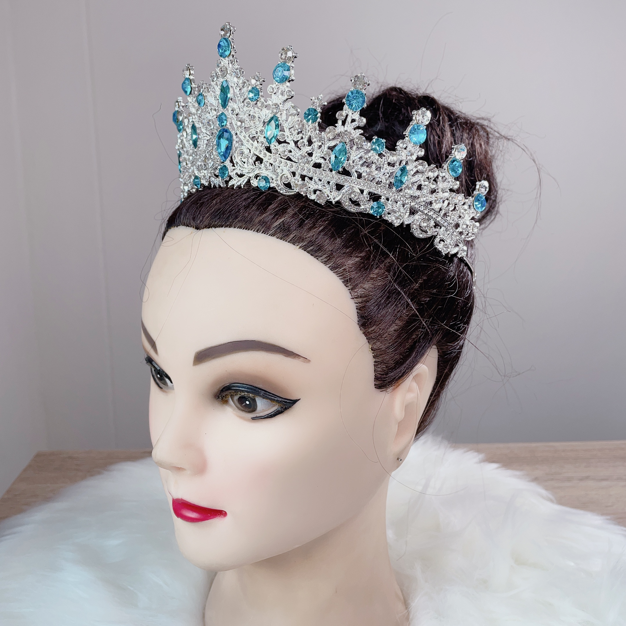 (พร้อมส่ง) เทียร่า 273 สีฟ้า-เงิน มงกุฎนางงาม มงกุฎเจ้าหญิง งานสวย ปราณีต QCเพชรทุกเม็ด สินค้าพร้อมส่งจากไทย