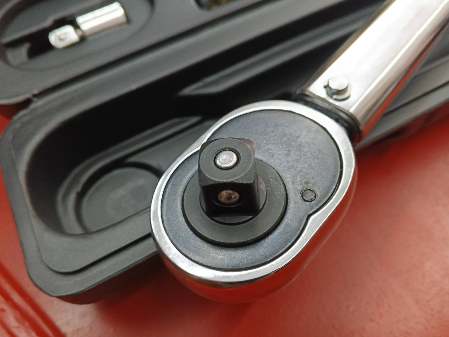 ด้ามขันปอนด์1/2 28-210Nm. EURO KING TOOLS