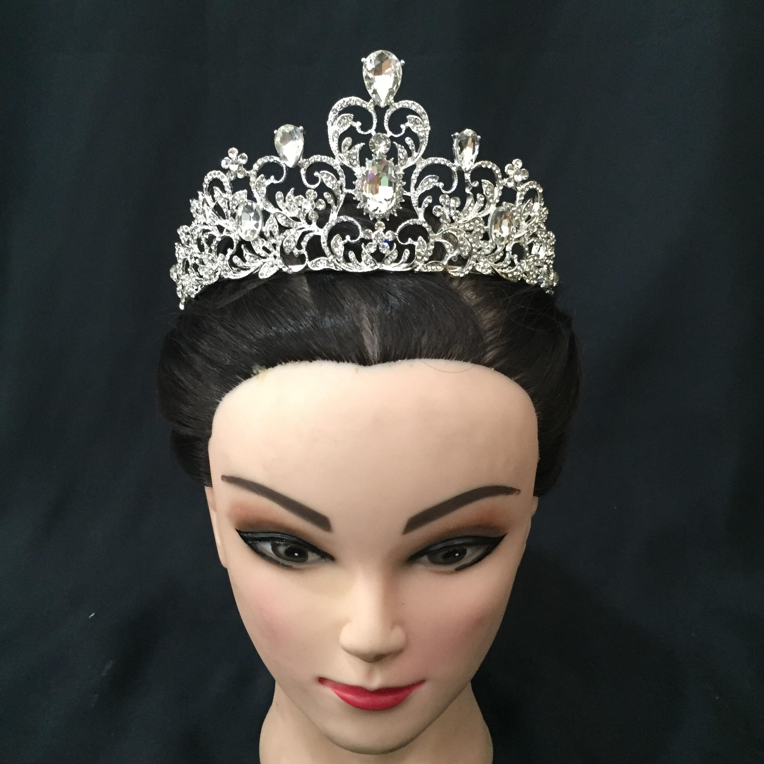 (พร้อมส่ง) เทียร่า 168 สีเงิน มงกุฎนางงาม มงกุฎเจ้าหญิง งานสวย ปราณีต QCเพชรทุกเม็ด สินค้าพร้อมส่งจากไทย