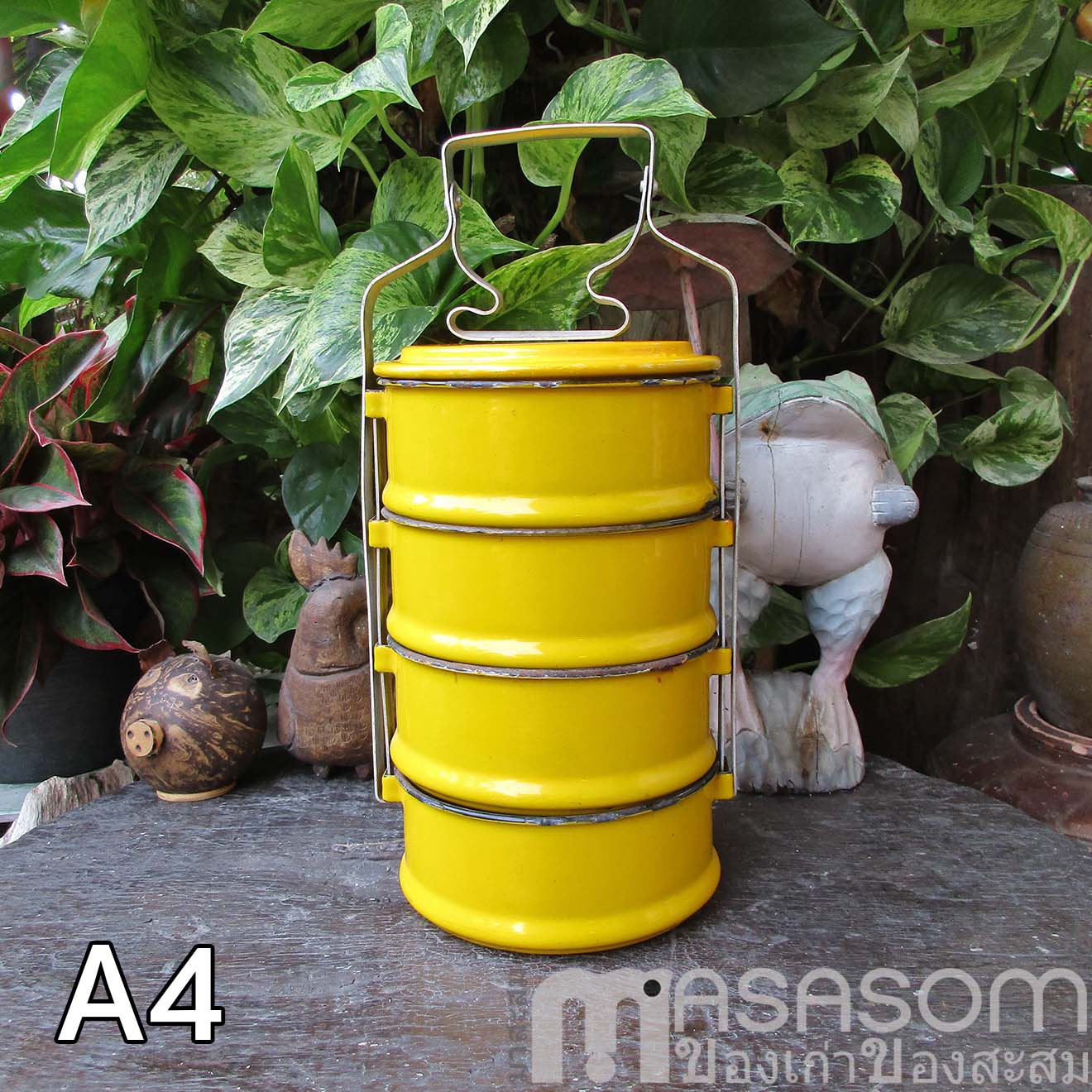 ปิ่นโตเคลือบสีเหลือง