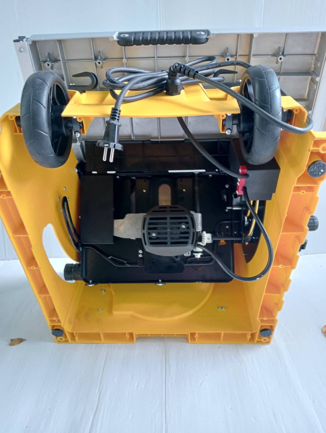 โต๊ะแท่นเลื่อย10" SST2001-B1 STANLEY