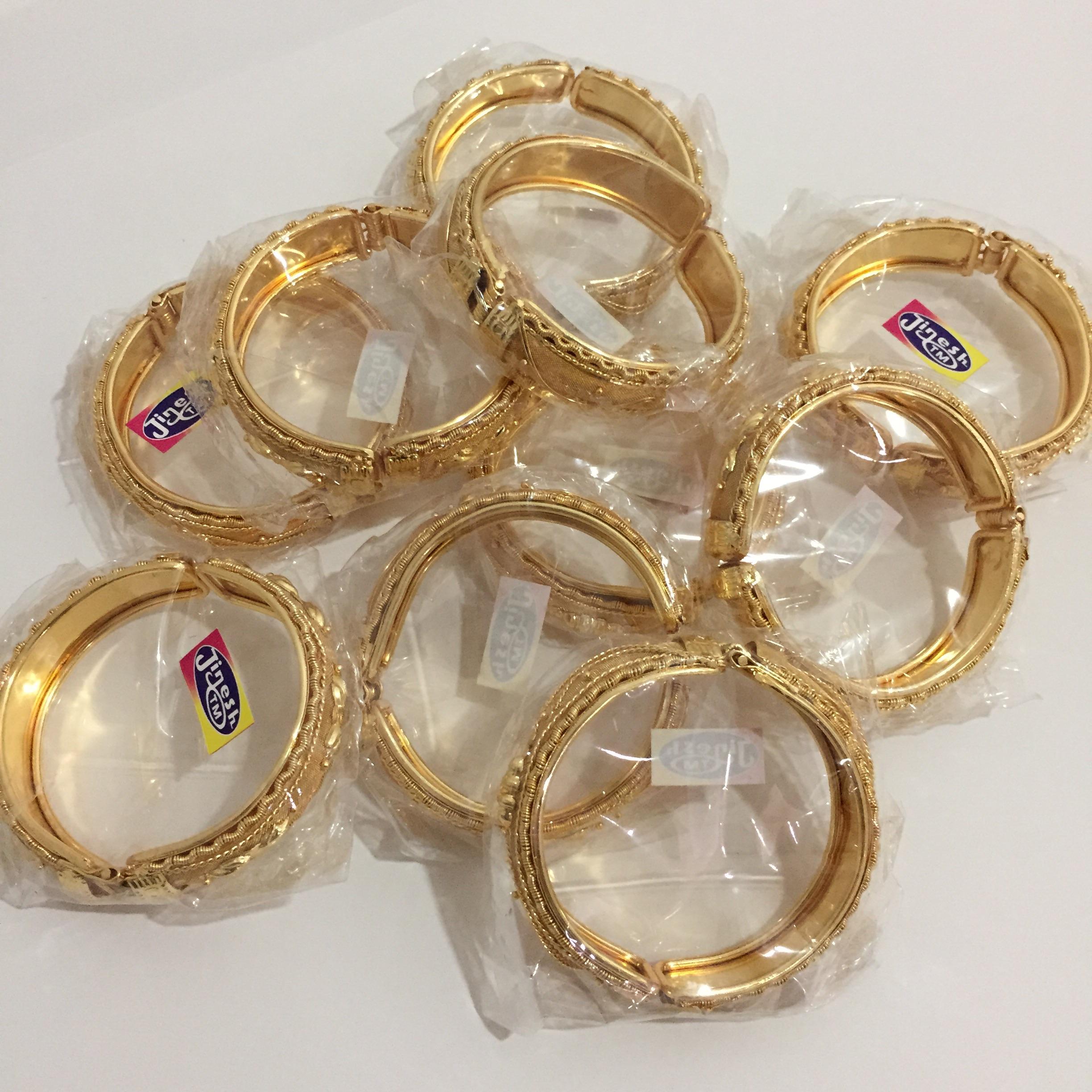 (พร้อมส่ง) กำไลทองขายเป็นคู่ 001 (คละลาย)