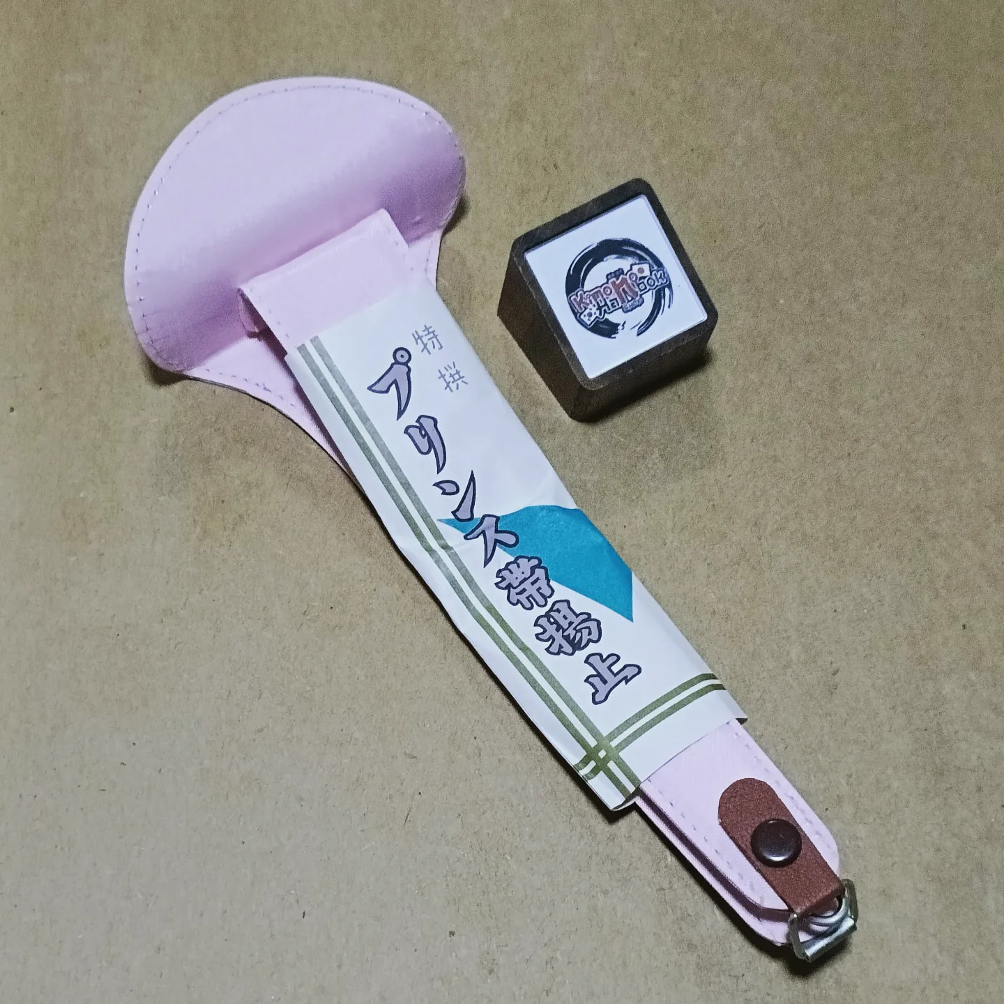 อุปกรณ์ใช้ในการผูกโอบิ และใส่กิโมโน04