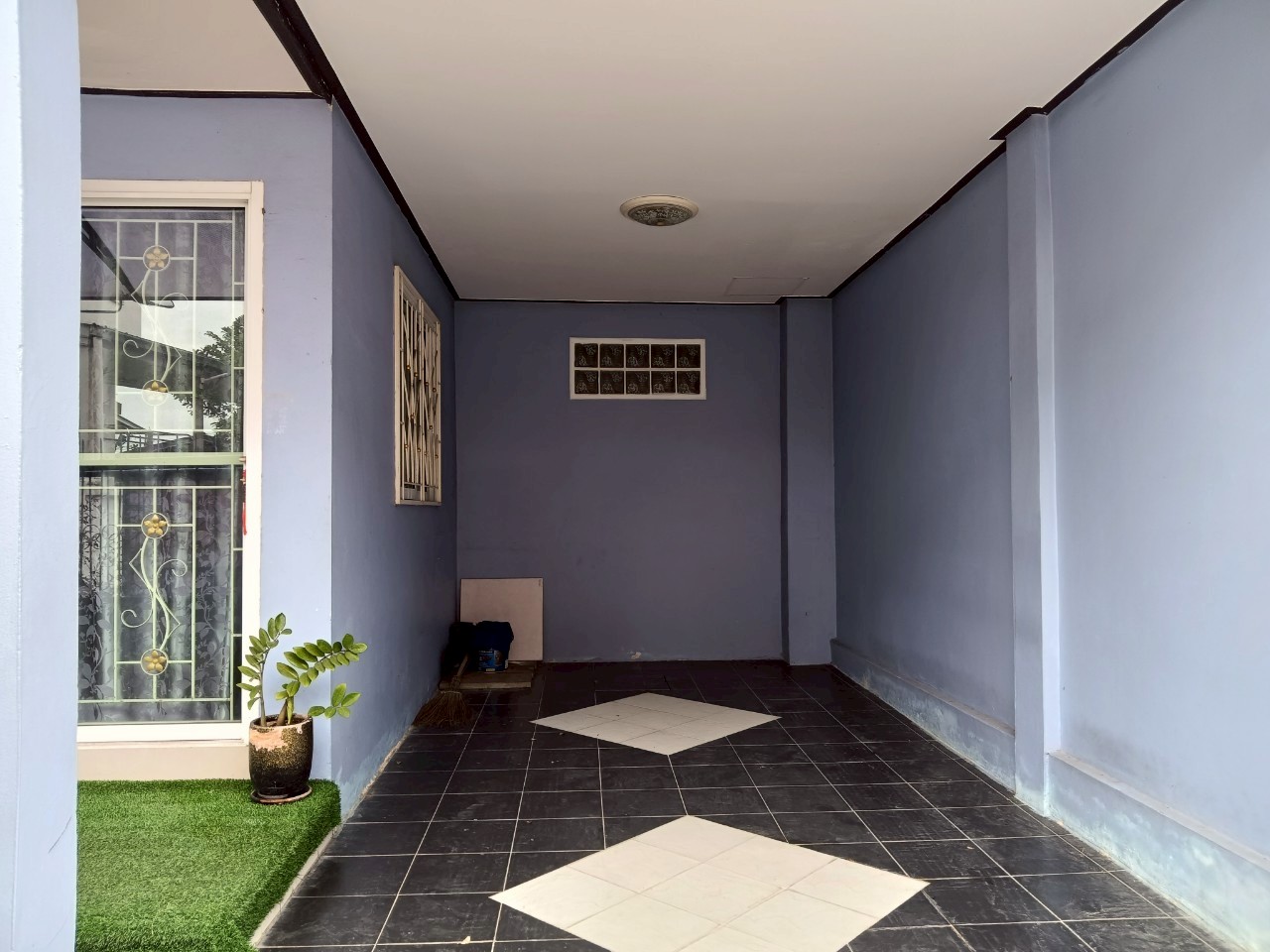 🏡H1268 ขายด่วน! ทาวน์เฮ้าส์ 2 ชั้น หลังริม หมู่บ้านนารีนคร 12 – บางบัวทอง อยู่ซอยเทศบาล8