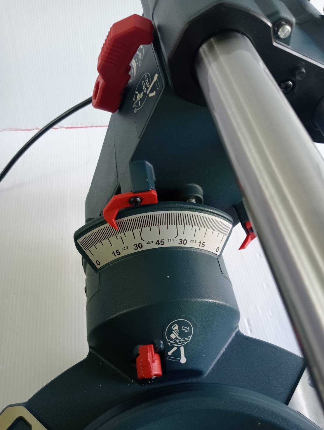 แท่นตัดองศา12" GCM340-305D BOSCH