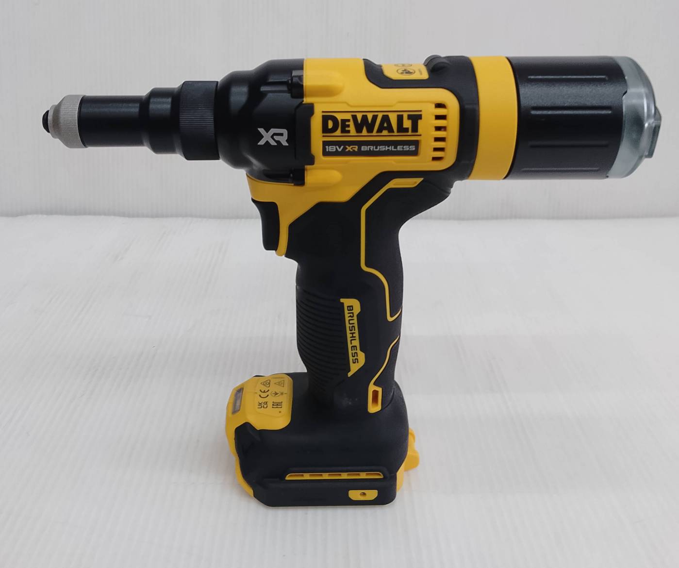 รีเวท18V DCF403NT-XJ DEWALT