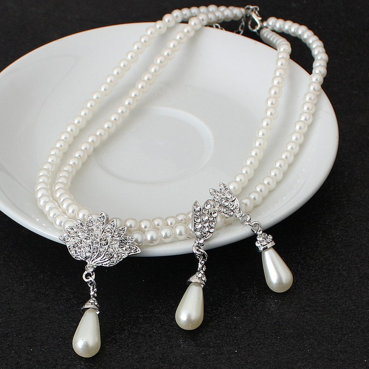 (พร้อมส่ง) สร้อยคอไข่มุก+ต่างหู 091 (ต่างหูแบบเข็ม) สวยหรู ส่งด่วนจาก จ.อุบลราชธานี