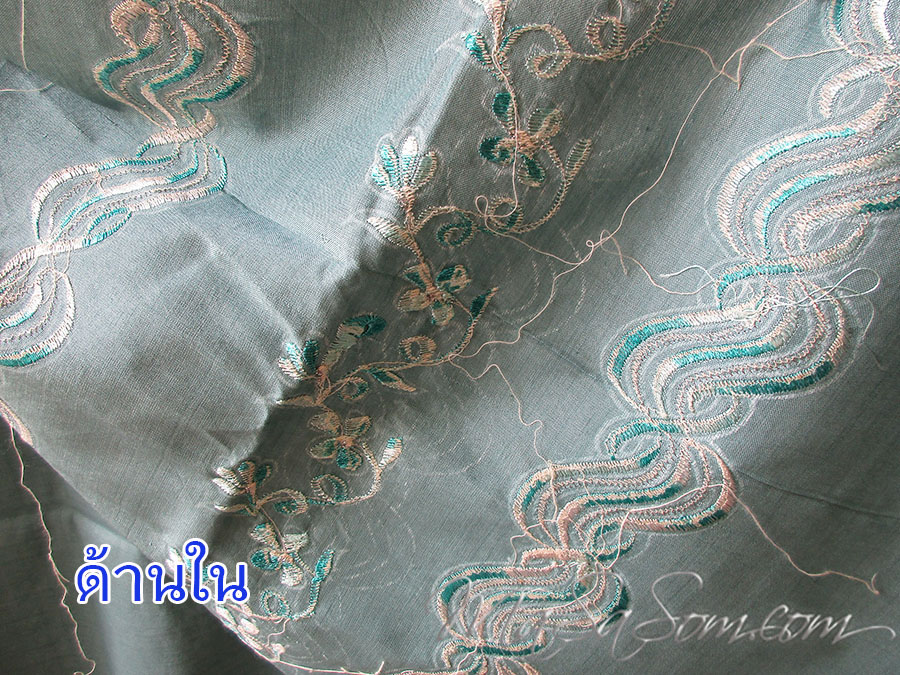 ผ้าถุงผ้าไหมปักดิ้น B3