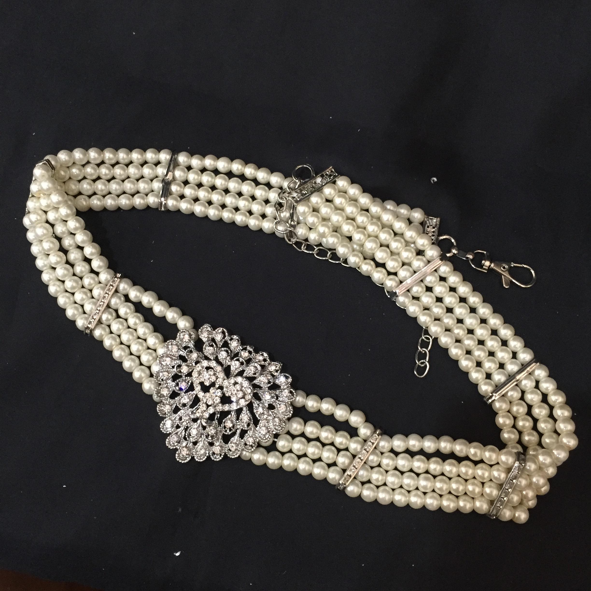 (พร้อมส่ง) เข็มขัดมุก014 (มีตำหนิที่หัวเข็มขัด)