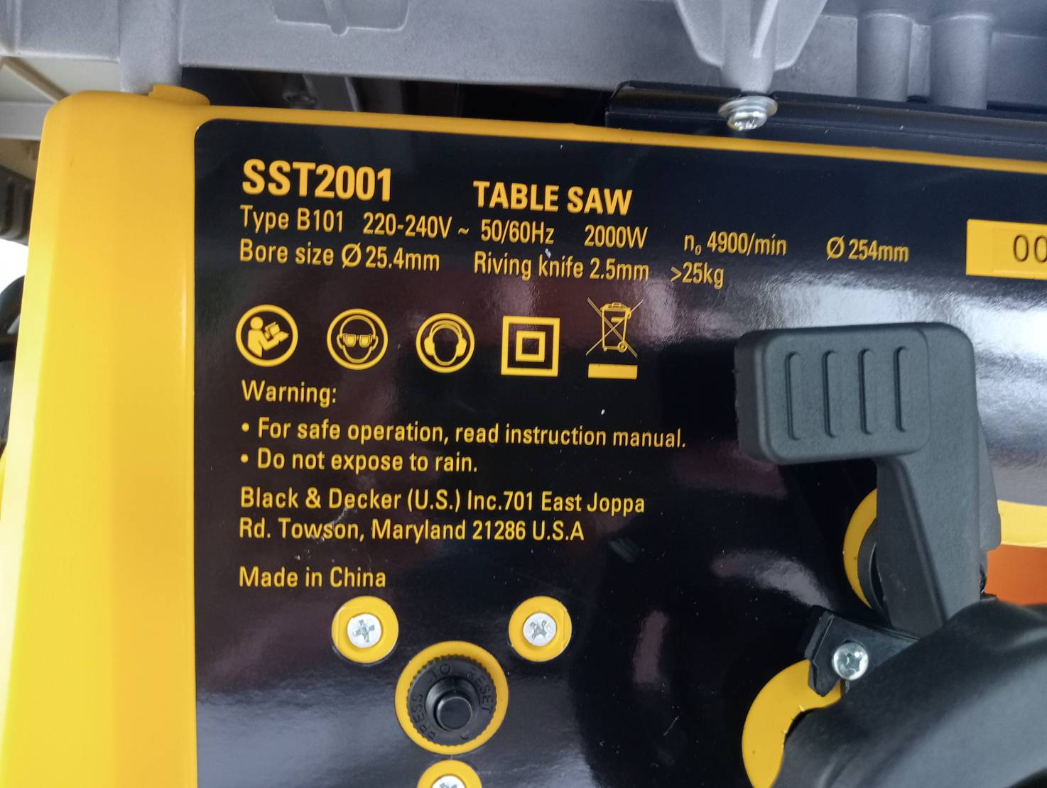 โต๊ะแท่นเลื่อย10" SST2001-B1 STANLEY