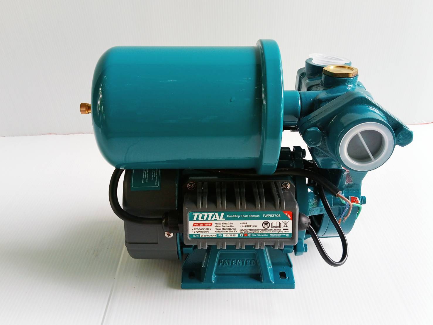 TOTAL ปั๊มน้ำอัตโนมัติ 370 วัตต์ ท่อ 1 นิ้ว 220 โวลท์ ชนิดล่อน้ำด้วยตัวเอง รุ่น TWP93706